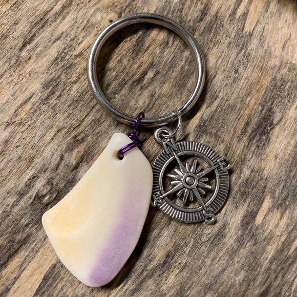 Accessories - Purple wampum quahog shell and charm keychain